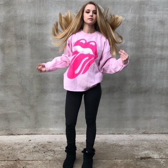 Meet your Posher, Emily - Picture 6 of 6